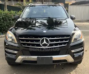 Mercedes-Benz M Class ML350 4MATIC 4dr SUV AWD (3.5L 6cyl 7A) 2014