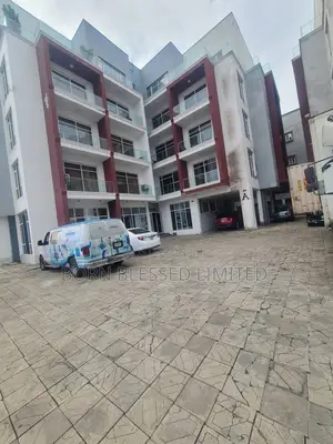 3bdrm Block of Flats in Palace Road, Victoria Island Extension for rent