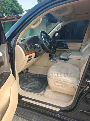 Toyota Land Cruiser 4.5 V8 GX-R 2013 Black