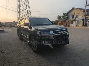 Toyota Land Cruiser 4.5 V8 GX-R 2013 Black