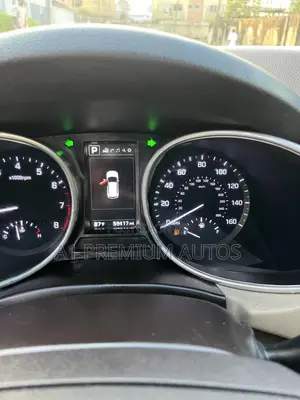 Hyundai Santa Fe SE Ultimate AWD 2017 White