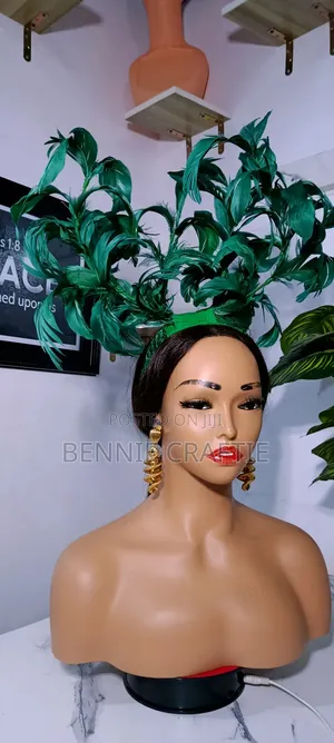 Green Fascinator
