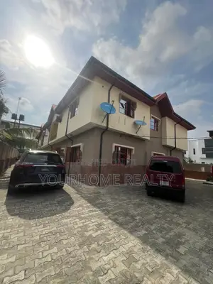 3bdrm Block of Flats in Thomas Estate, Lagos Island / Lagos Island