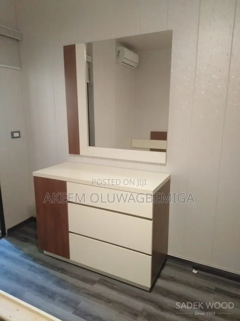 Quality Dressing Mirror