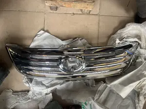 Front Grill Avalon 2008