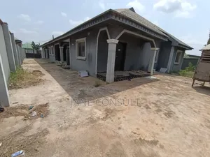 3bdrm Block of Flats in Ayobo for sale