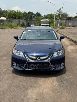 Lexus ES 2015 Blue