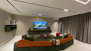 Luxury 1bedroom With Swimming Pool and Balcony