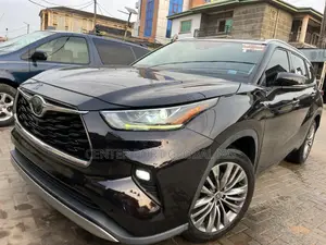 Toyota Highlander Platinum AWD 2020 Black