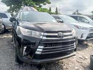 Toyota Highlander Limited Platinum 4dr SUV (3.5L 6cyl 6A) 2015 Black