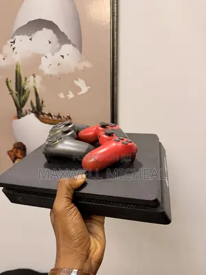 Ps4 Slim 2pads 6 Games