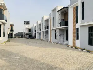 4bdrm Duplex in Hillside Estate for rent