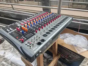 Yamaha 12 Channels Audio Mixer