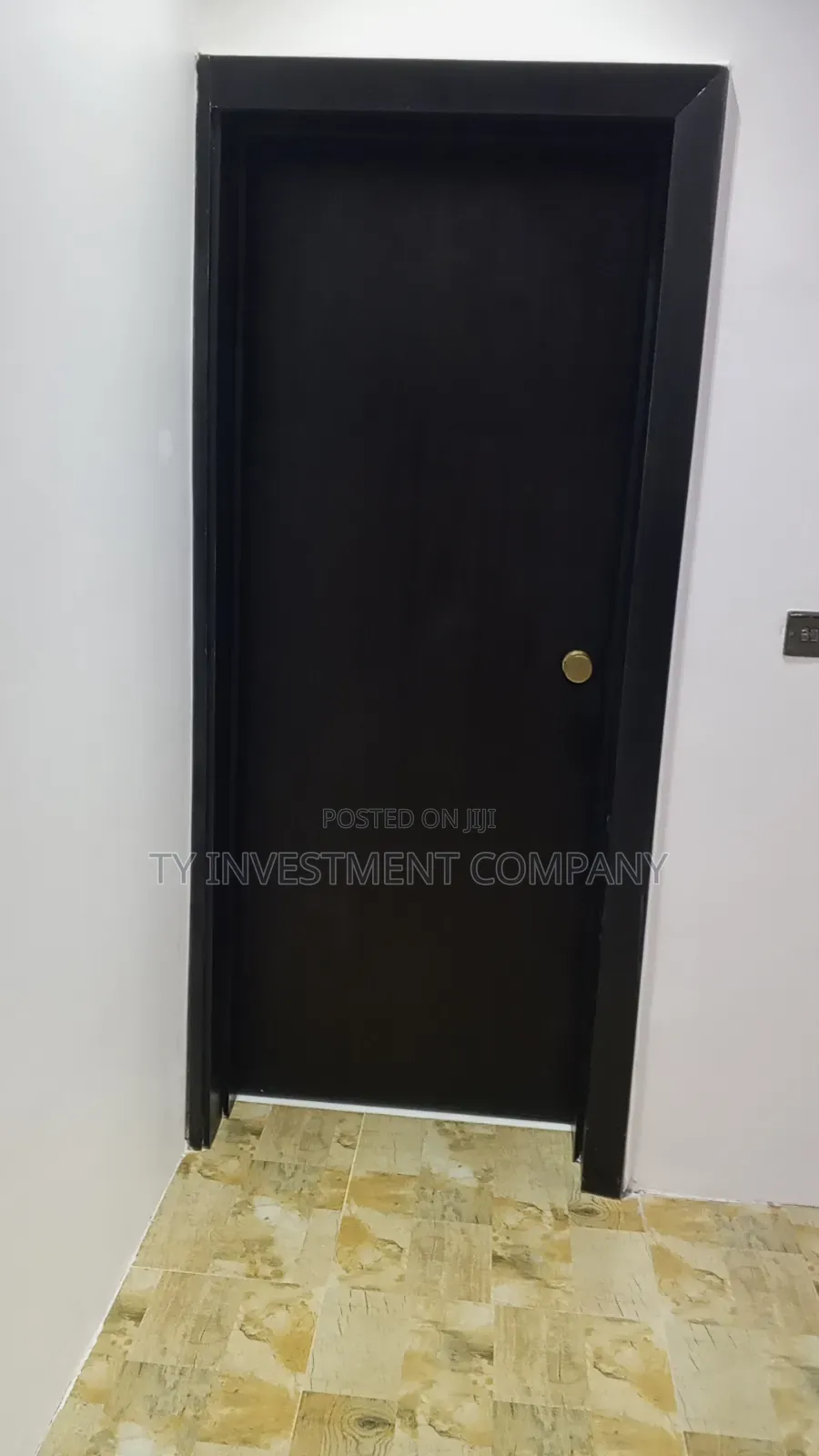 Door Installer