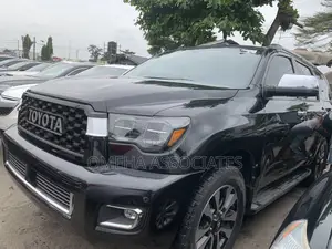 Toyota Sequoia Limited 4dr SUV 4WD (5.7L 8cyl 6A) 2016 Silver