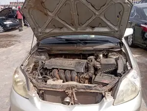 Toyota Matrix 2003 Silver
