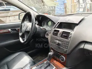 Mercedes-Benz C300 2009 Black