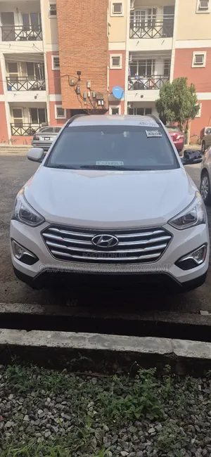 Hyundai Santa Fe 2014 White