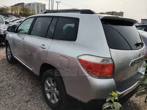 Toyota Highlander 2012 Silver