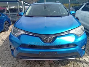 Toyota RAV4 XLE 4dr SUV AWD (2.5L 4cyl 6A) 2018 Blue