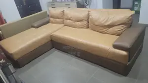 Nice Leather Sofa in Lugbe Abuja