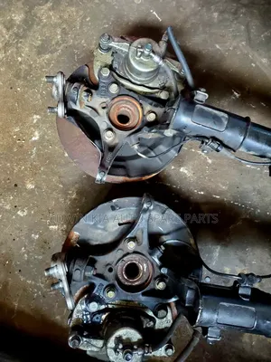 Hyundai Elantra 2017 Front Shock Absorber and Hub Complete
