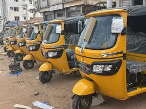 New TVS King Deluxe Plus iTouch Start 2025 Yellow