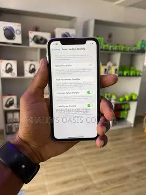Apple iPhone 11 64 GB White