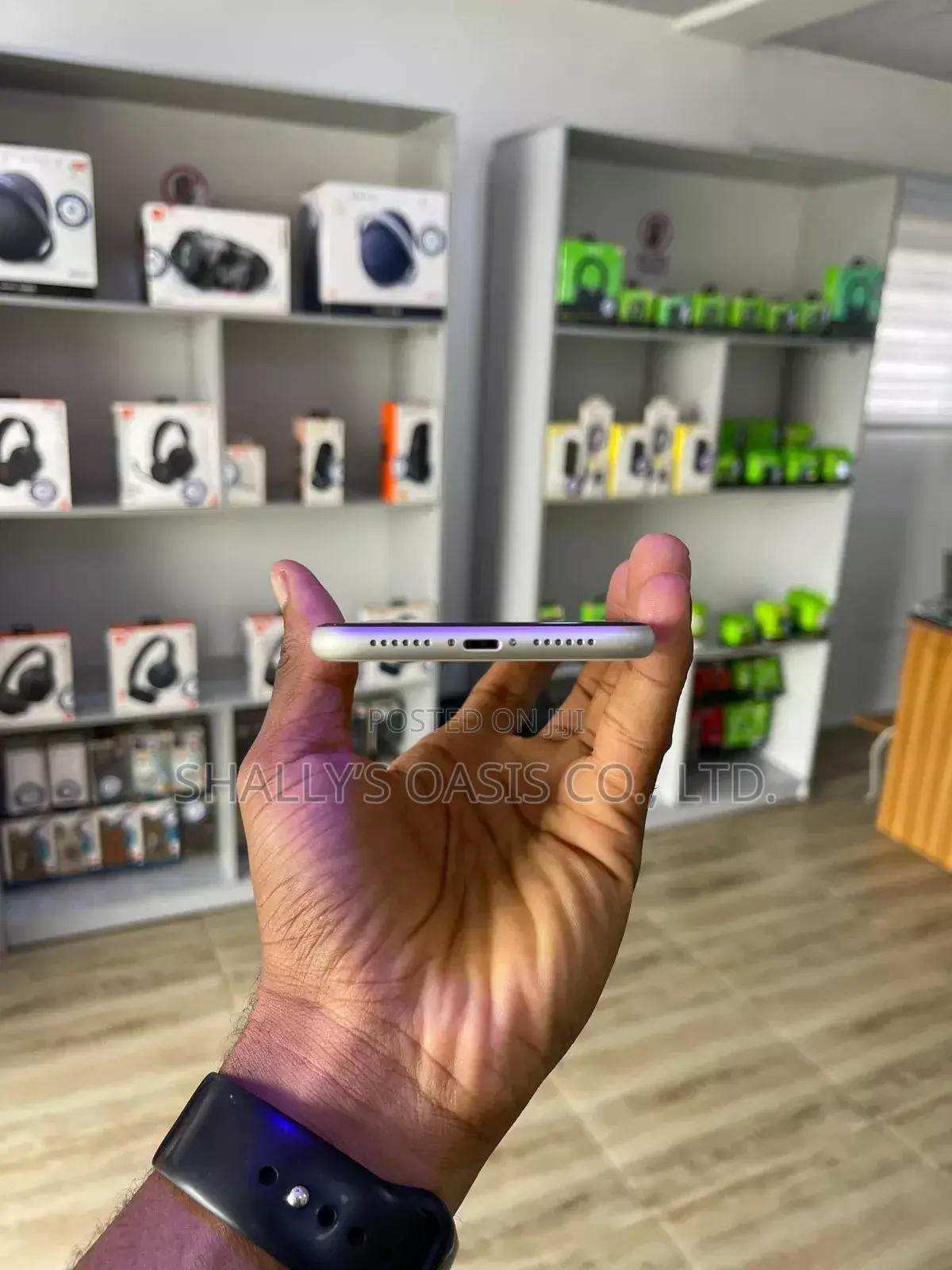 Apple iPhone 11 64 GB White
