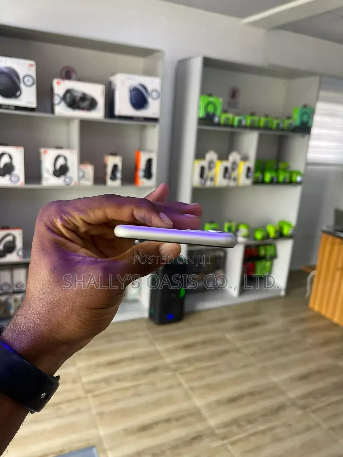 Apple iPhone 11 64 GB White