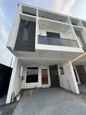 3 Bedroom Terrace Duplex With Solar and Bq