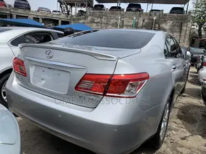 Lexus ES 350 2011 Silver