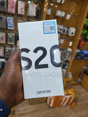 New Samsung Galaxy S20 FE 128 GB White