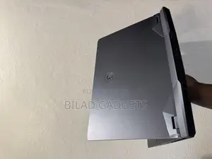 Laptop MSI GE75 Raider 11UH 16GB Intel Core i7 SSD 1.5T