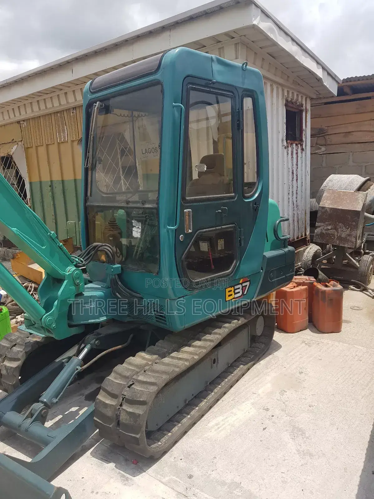 Mini Excavator B37