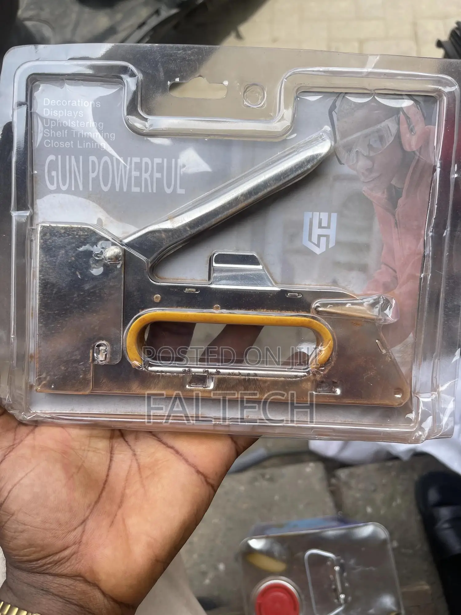 Gun Tacker