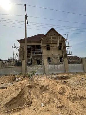 6bdrm Duplex in Life Camp for sale