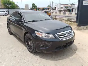 Ford Taurus 2010 Black