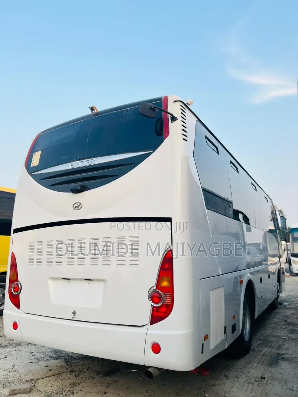 Higer KLQ6798X 2013 White