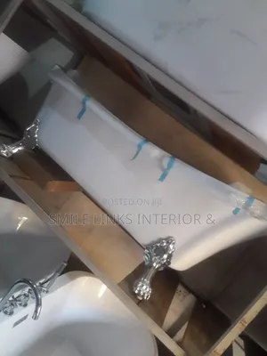 Acrylic Animal Leg Bathtub