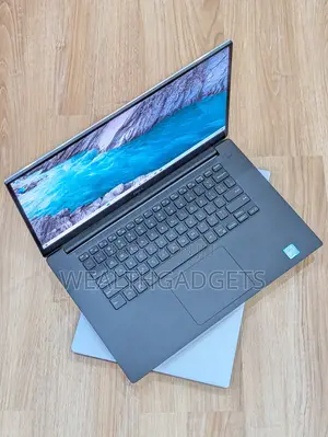 Laptop Dell Precision 5530 32GB Intel Core i7 SSD 512GB