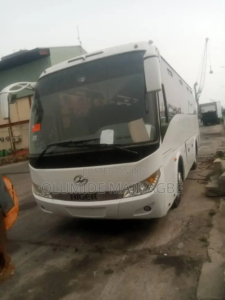 Higer KLQ6798X 2013 White