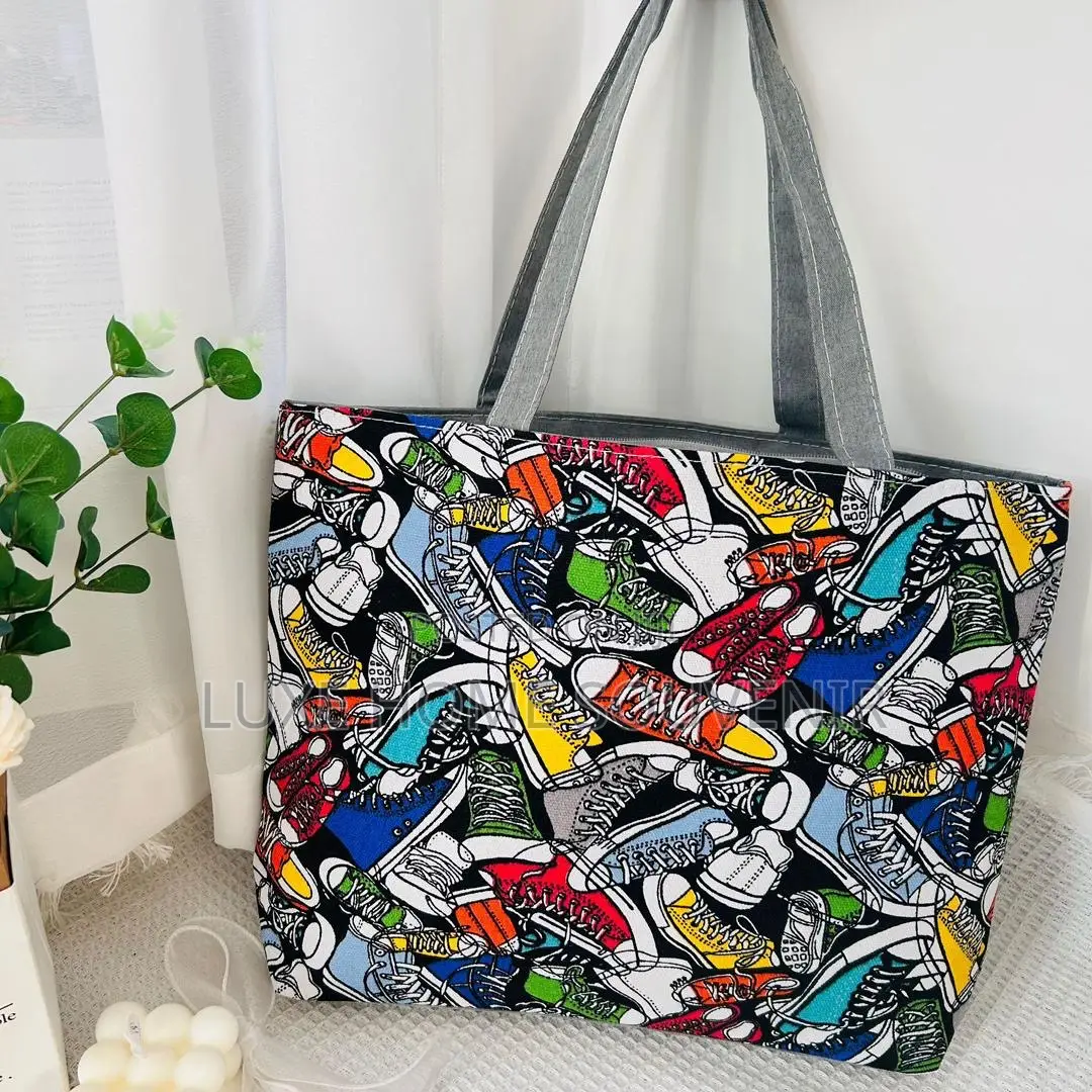 Tote Bag With Zip