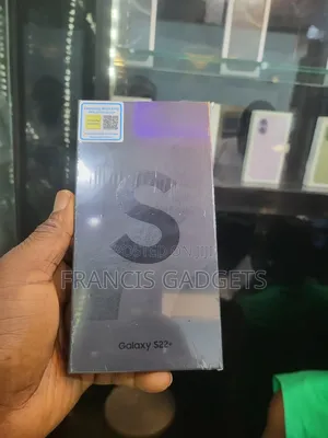 New Samsung Galaxy S22+ 5G 128 GB Silver