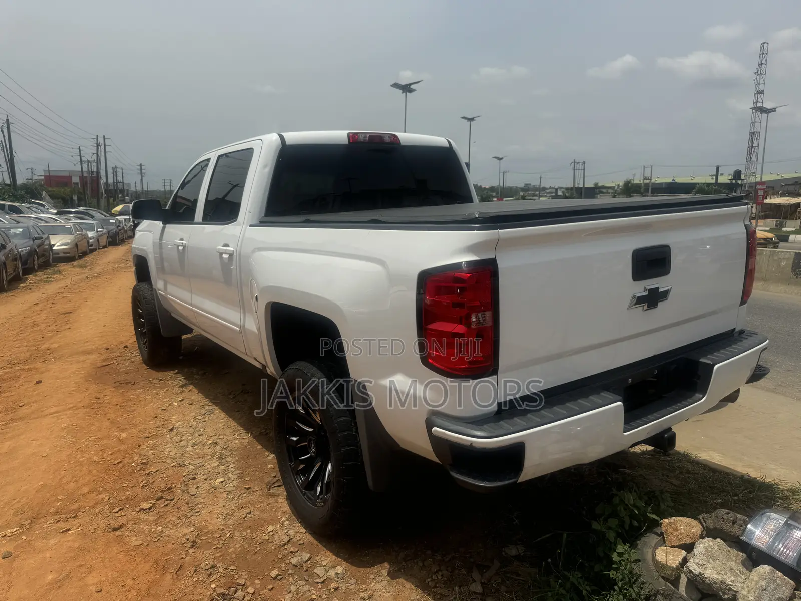 Chevrolet Silverado 2020 White