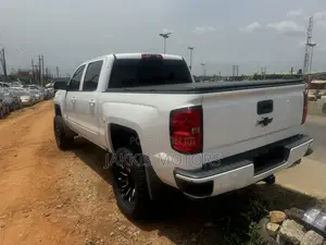Chevrolet Silverado 2020 White
