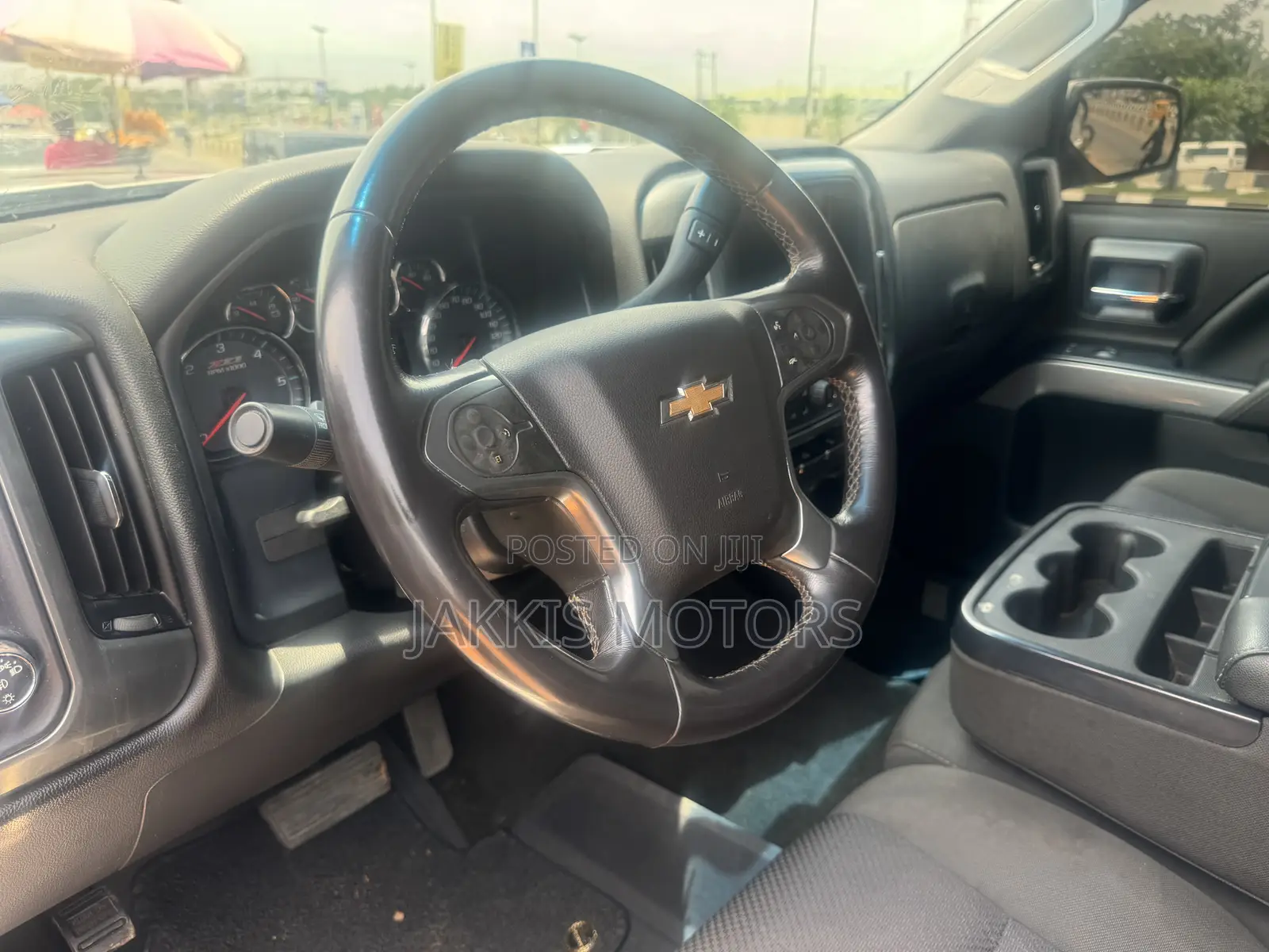 Chevrolet Silverado 2020 White