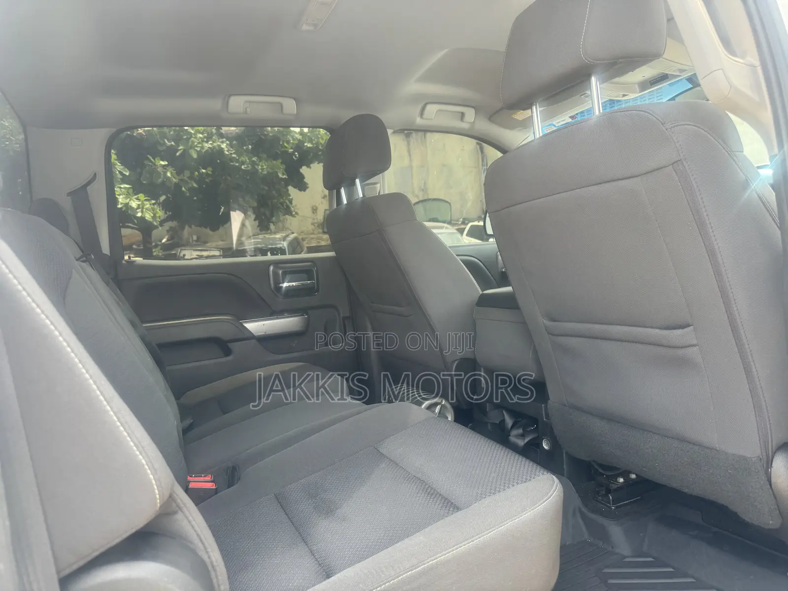 Chevrolet Silverado 2020 White