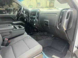 Chevrolet Silverado 2019 White