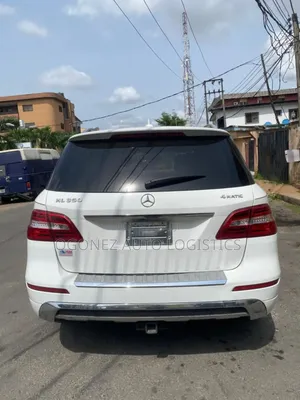 Mercedes-Benz M Class ML350 4MATIC 4dr SUV AWD (3.5L 6cyl 7A) 2014